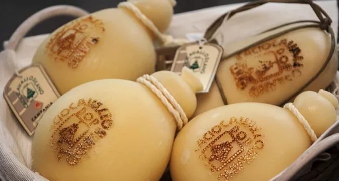 Caciocavallo silano DOP - prodotto anche in Campania ma di origini calabresi