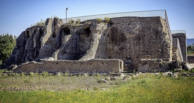 Il-teatro-romano-di-Minturno