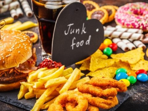 Cibo spazzatura o junk food, cosa s'intende?