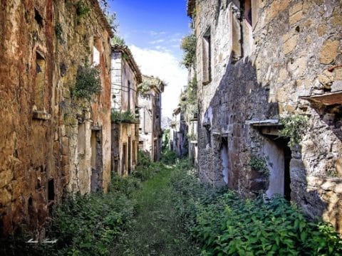 Tocco Caudio vecchia, la Città fantasma…