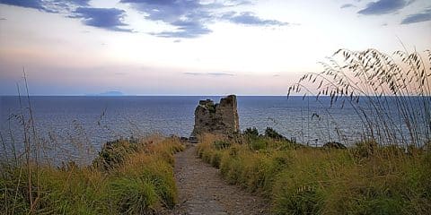 La Torre di Scauri detta la Torre Quadrata