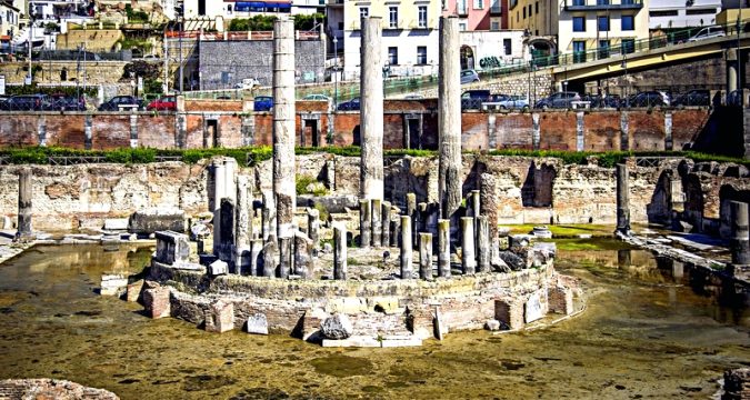 Il Tempio di Serapide, è un Macellum