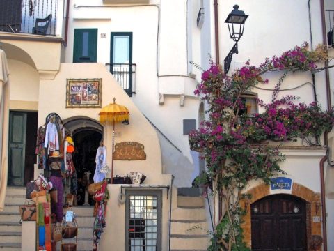 Sperlonga, una Perla del Tirreno