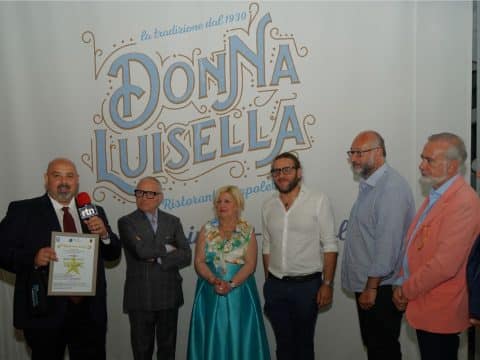 Un successo il Premio Gold Star da Donna Luisella a Napoli