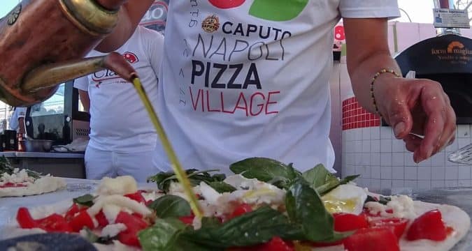 Al via Pizza Village Napoli, Gigi D'Alessio per la serata inaugurale