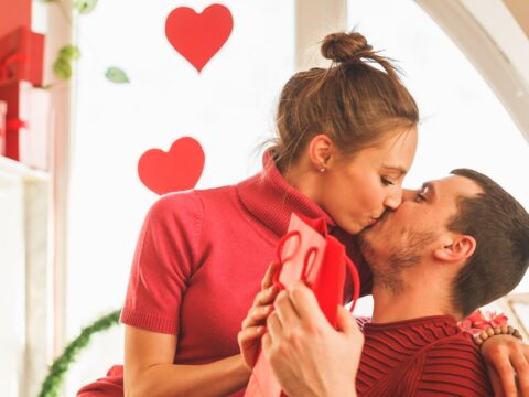Giornata Mondiale del Bacio, espressione di affetto e beneficio psicologico