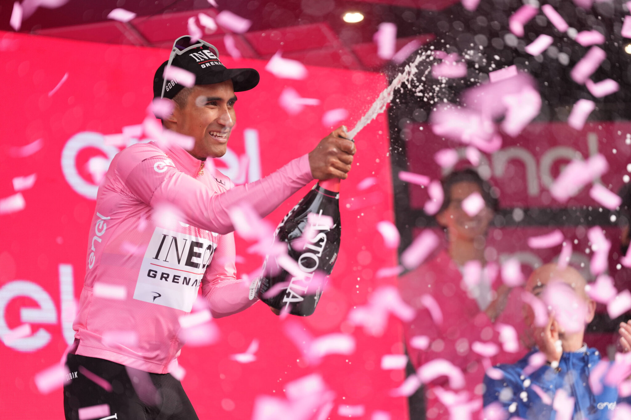 Maglia Rosa Jhonatan Narvaez, subito dopo l'arrivo