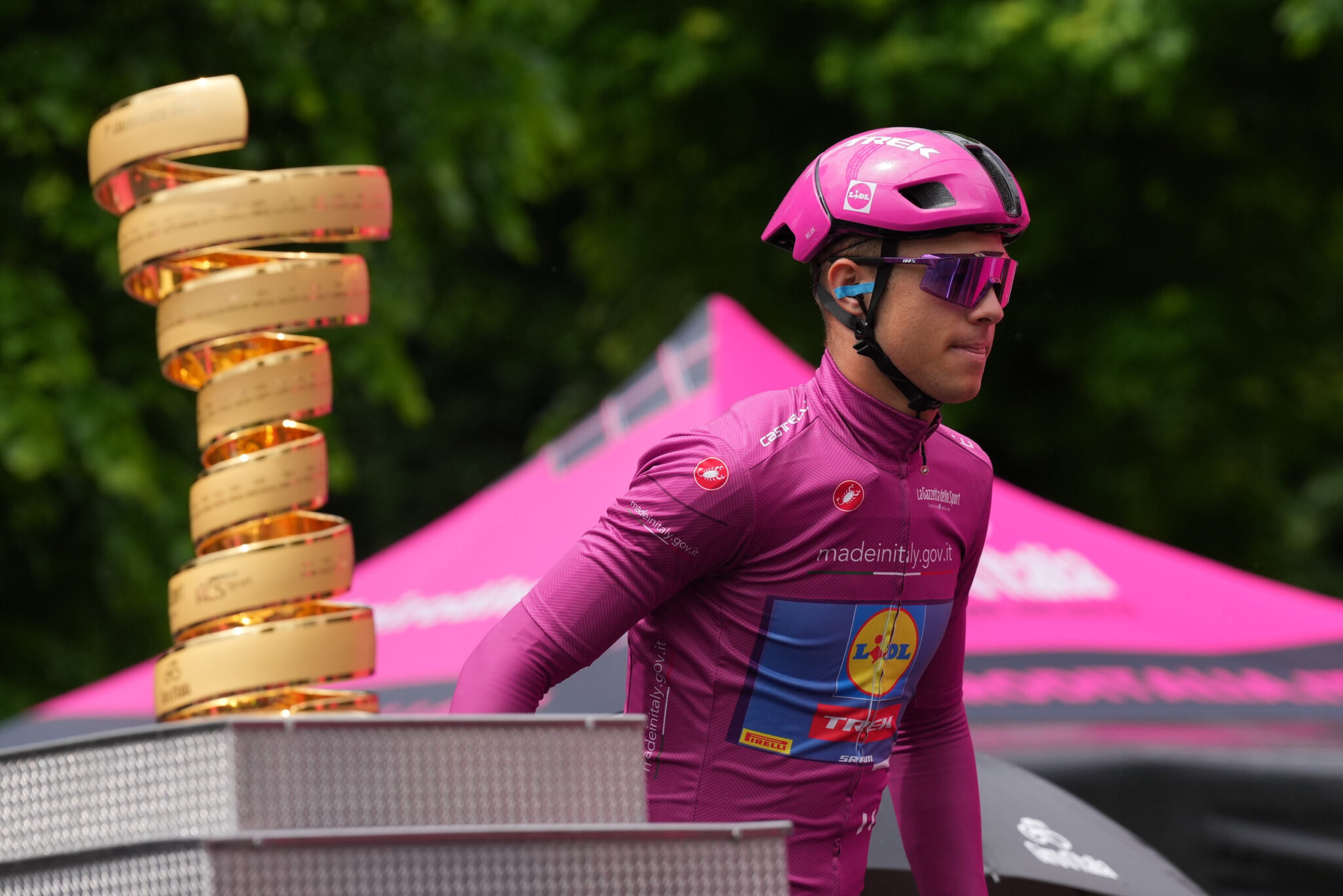 Un momento della partenza della Tappa 18