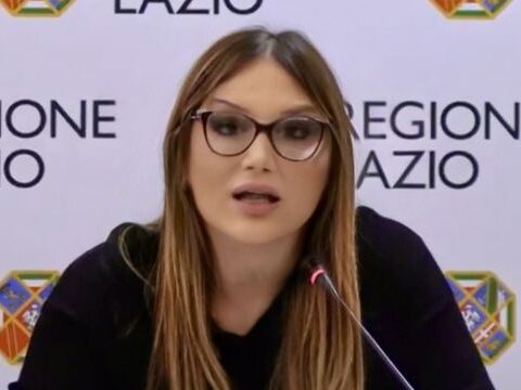 Quando le emozioni esplodono: allarme analfabetismo tra gli adolescenti dopo l’omicidio di Davide Carbisiero