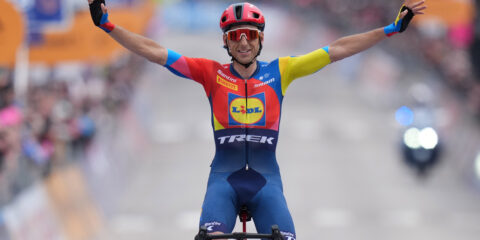 Giro d’Italia 2025: Giro d’Italia 2025: Verona trionfa, Roglič precipita
