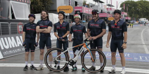 Pompei-Napoli: Tappa 3 del Giro-E Enel 2025 tra E-Bike e Mission Impossible
