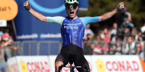 Nicolas Prodhomme trionfa al Giro d'Italia: emozioni, sfide e il Colle delle Finestre all'orizzonte