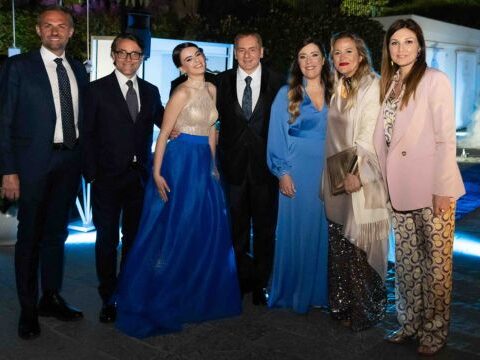 “Starry Party” da Sogno per i 18 Anni dell’Attrice Federica Vecchione: Una Festa tra Cinema, Moda e Emozioni