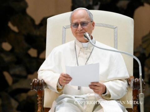 Papa Leone XIV lancia un appello globale agli operatori della comunicazione: "Costruiamo la pace con le parole"