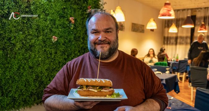 Sapori di Napoli: dove il fritto diventa arte e tradizione partenopea e conquista il mondo