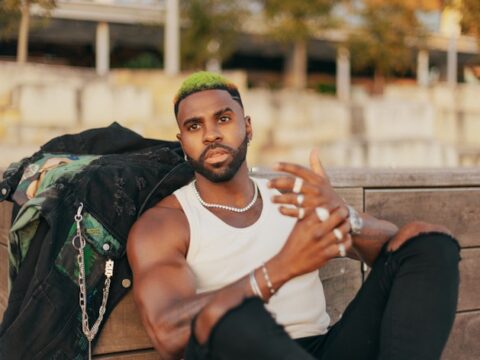 Sabato 21 giugno la popstar mondiale Jason Derulo si esibirà live nello storico club romagnolo . Inizio della stagione con un evento internazionale attesissimo.