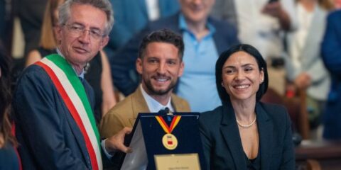 Dries Mertens riceve la Cittadinanza Onoraria dal Comune di Napoli