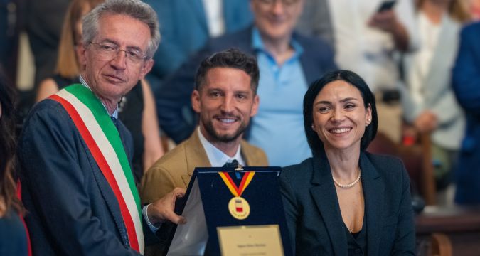 Dries Mertens riceve la Cittadinanza Onoraria dal Comune di Napoli