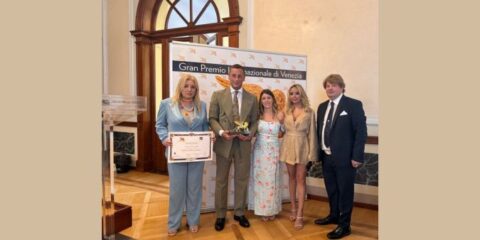 Nicola Scamardella premiato con il Leone d’Oro al Merito a Venezia 2025