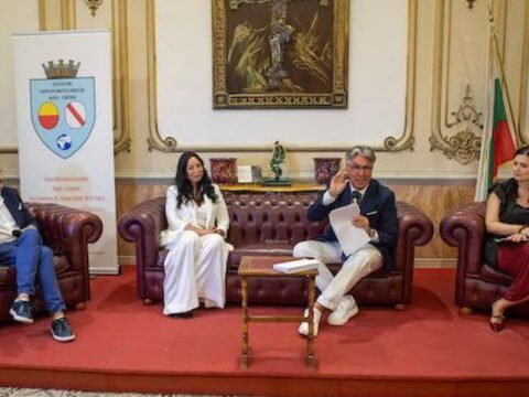Premio TRUTH Napoli conferenza stampa Istituto di Cultura Meridionale