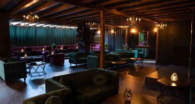 Il Luxury Club di Bologna ospiterà, giovedì 17 luglio, una serata che promette di essere tra le più attese dell’estate cittadina.