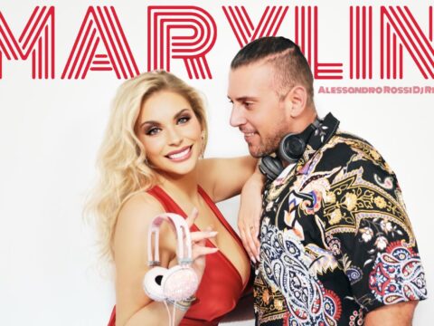 Una coppia anche nella musica: Francesca Cipriani e Alessandro Rossi firmano “Marylin”, singolo pop estivo che mescola twist anni ’60, beat elettronici e un messaggio di libertà autoironica. Disponibile su tutte le piattaforme digitali.