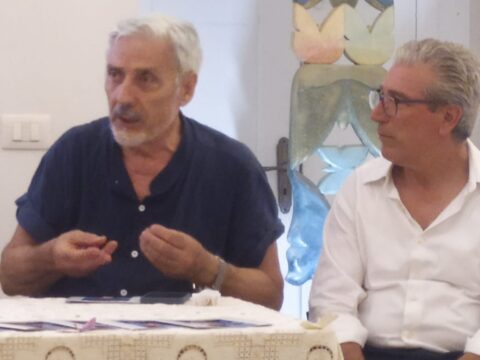 la mostra personale d’arte del Maestro Ferruccio Magaraggia, intitolata "L’artista dei sogni sospesi", inaugurata grazie alla sinergia tra l’Associazione Commercio a Cellamare,