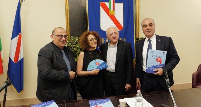 Dal 19 al 31 luglio, torna la rassegna “Un’Estate da RE”, evento simbolo dell’estate campana tra bellezza barocca e spettacoli di fama mondiale.