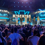 Corigliano-Rossano risplende con il Kiss Kiss Play Summer Way 2025