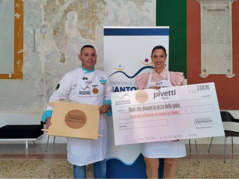 Consegna dell’assegno alla Fondazione Santobono da parte di Accademia Iannucci e Molini Pivetti