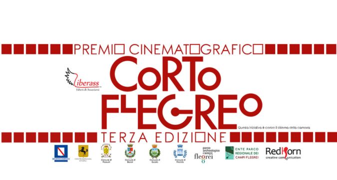 Castello di Baia illuminato durante il Festival Corto Flegreo 2025