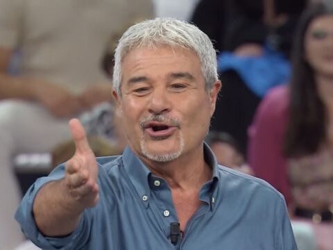 Pino Insegno conduce Reazione a Catena e Facci Ridere con successo su Rai1 e Rai2