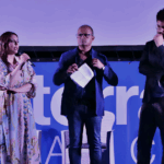“Sabbie Mobili” di Andrea Antonio Vico – Il cortometraggio che infrange il silenzio sulla maternità invisibile