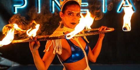 Tre notti di festa nella perla della Costa Smeralda: il Pineta Club Porto Rotondo celebra Ferragosto con musica, spettacolo e glamour internazionale.
