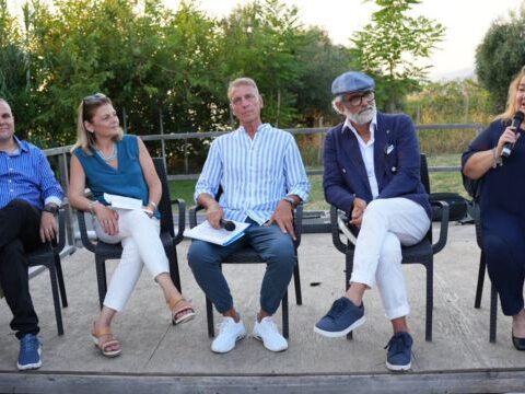 Presentazione Il mercante di seta nera Antonio Centomani Longobardi Marin