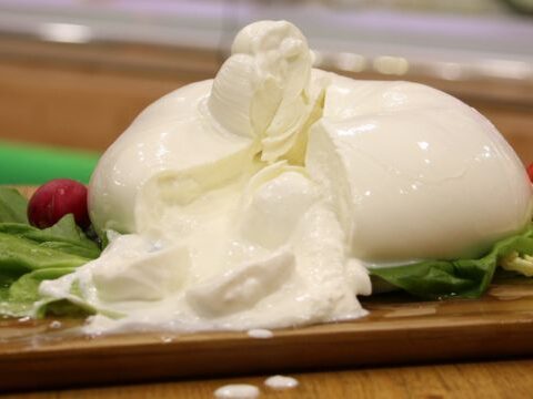 WeBufala caseificio artigianale primo anniversario mozzarella di bufala 100%