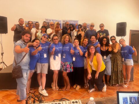Voci dal Mediterraneo, la seconda serata tra Cover, ospiti speciali e oltre 10.000 spettatori in streaming
