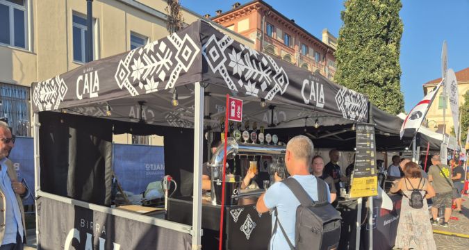 Birra Cala porta l’identità calabrese a Biella: successo alla 2026 di “Bolle di Malto”