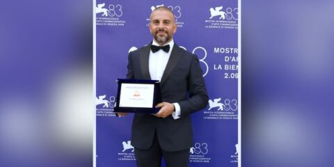 Luciano Perrone premiato a Venezia: la bellezza è cura e identità Luciano Perrone premiato a Venezia con il riconoscimento Beauty for Cinema