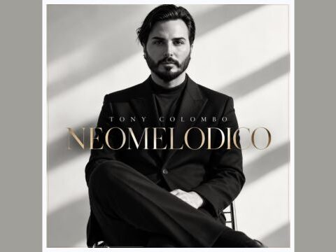 Tony Colombo presenta Neomelodico, il nuovo singolo dedicato all'orgoglio e all'identità della musica neomelodica